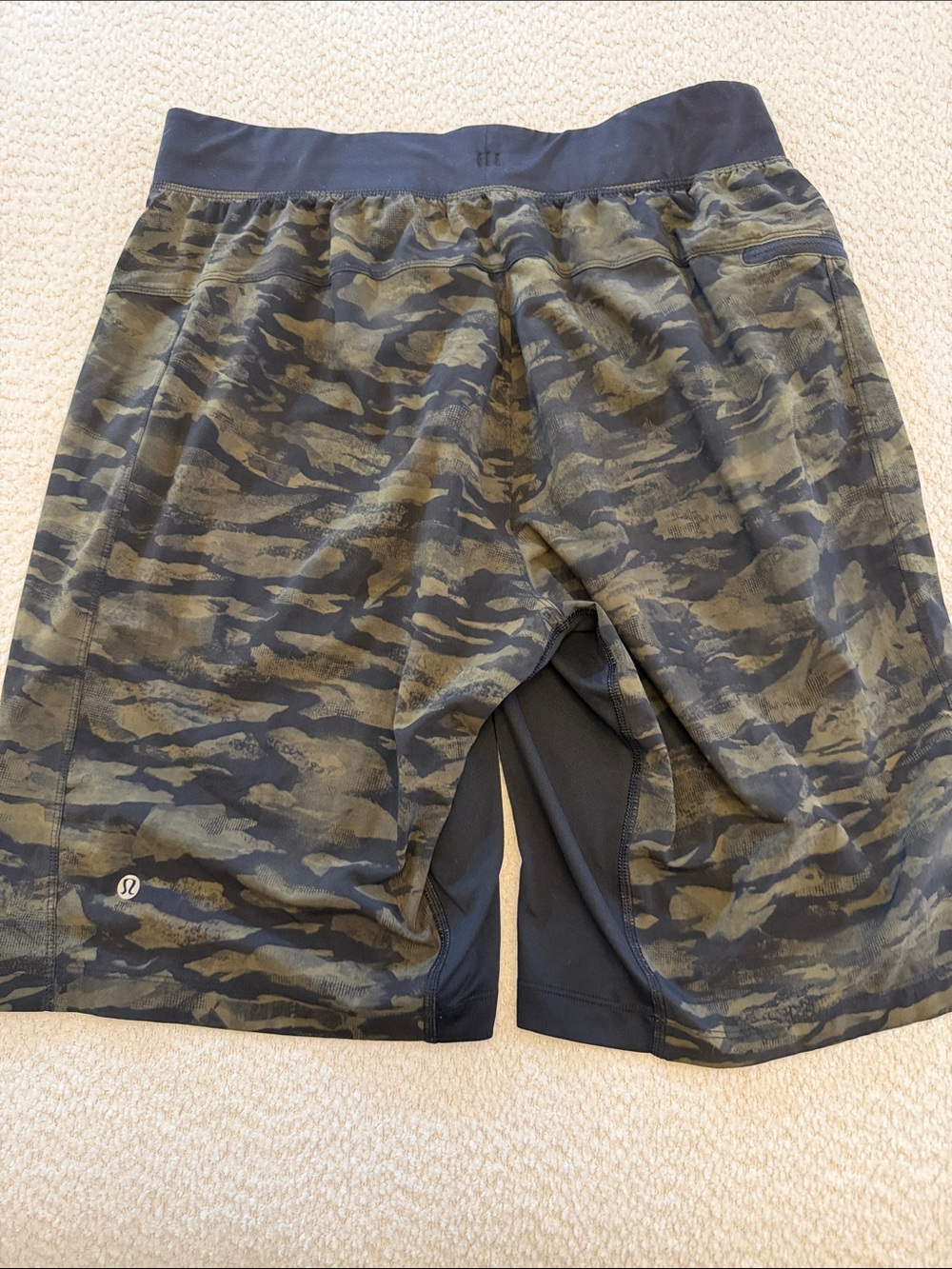 lululemon athletica Men’s Camouflage Athletic Shorts - Olive/Black - size Large